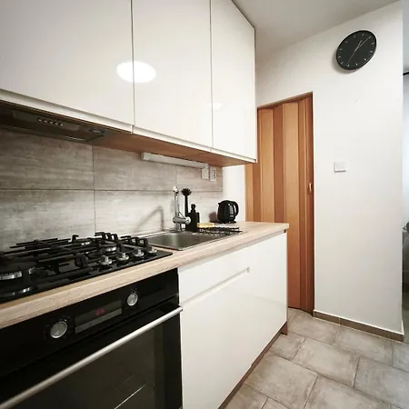 شقة Stylish And Cozy Centre اوسترافا