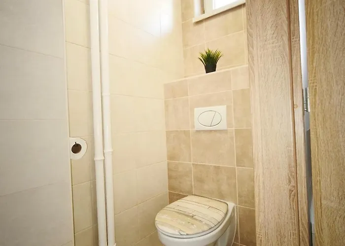 Stylish And Cozy Centre *